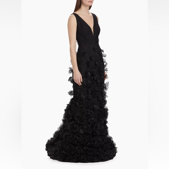 MARCHESA**Rosette Appliqué Black Mermaid Evening Gown**US 14***$1095 NWT - Picture 3 of 8
